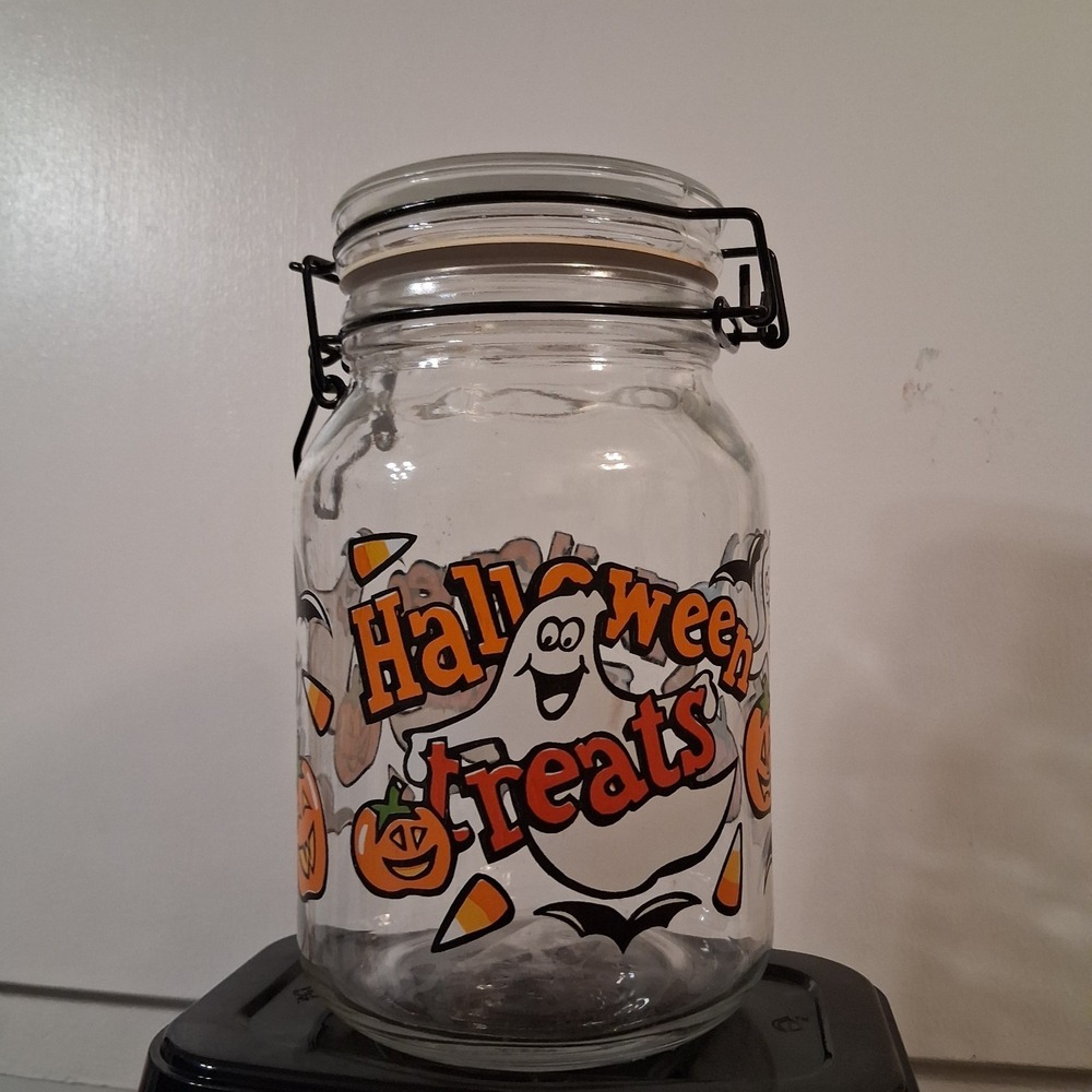 Vintage Anchor Hocking Halloween Treats Glass Canister Candy Jar Container Ghost